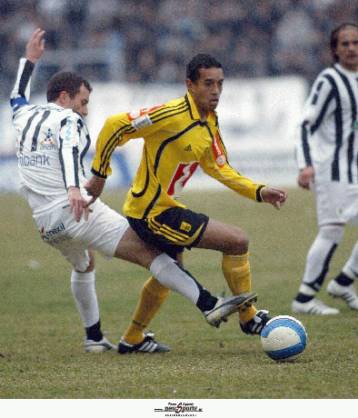 Την έγκριση του Μπρος για Αουρέλιο περιμένει ο Πανσερραϊκός