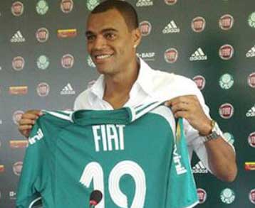 Την περίπτωση του Ντενίλσον εξετάζει ο Αστέρας Τρίπολης