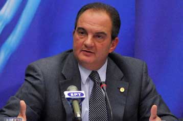 Μέτρα στήριξης των τουριστικών επιχειρήσεων προωθεί η κυβέρνηση