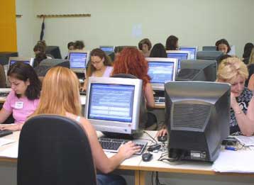 Δραστικές περικοπές έρχονται στην πρόωρη συνταξιοδότηση των γυναικών