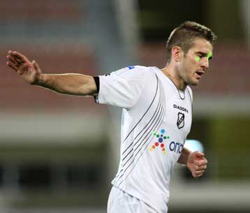 Την περίπτωση του Αλεξάνταρ Σίμιτς «καλοβλέπει» η ΑΕΚ