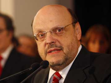 Κόντρα κυβέρνησης – ΠΑΣΟΚ με αφορμή τα επεισόδια στο κέντρο της Αθήνας