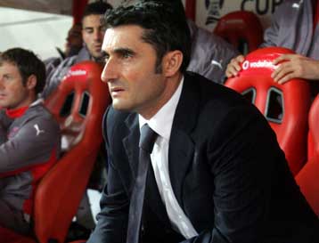 Μοιρασμένα όλα για Νικοπολίδη – Βαλβέρδε, φαβορί ο Ολυμπιακός για τον Ταυλαρίδη