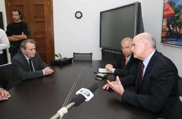 Για έλλειψη αξιοκρατίας στη λειτουργία του ΑΣΕΠ, έκανε λόγο ο Γ.Παπανδρέου