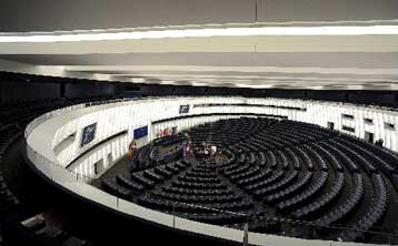 Νέα μέτρα υπέρ των καταθετών υιοθέτησε η Ευρωβουλή