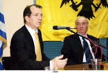 Για αποτυχία του μοντέλου Ντέμη και υπερβολή στις μεταγραφές μίλησε ο Λ.Νικολάου