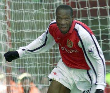 Οι Αγγλοι «στέλνουν» Λαουρέν στην ΑΕΚ – Με Τζιμπούρ στην αποστολή