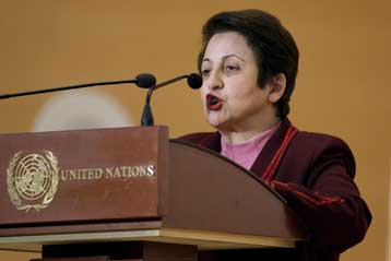 Λουκέτο στα γραφεία της τιμημένης με Νόμπελ Σιρίν Εμπαντί έβαλαν οι Ιρανοί