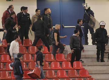 Πεδίο μάχης το Ελληνικό, νίκη του Πανιωνίου με 93-77