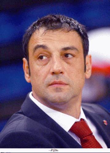 Γίντονται μάχες και κανείς δεν τις σταματά, εκτιμά ο Τριφούνοβιτς