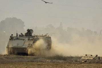 Εκατέρωθεν απειλές, αλλά και «παράθυρο» ανανέωσης της εκεχειρίας στη Μέση Ανατολή