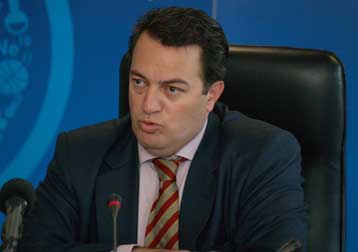 Την αξιολόγηση των διοικητικών του υπηρεσιών δρομολογεί το υπουργείο Παιδείας