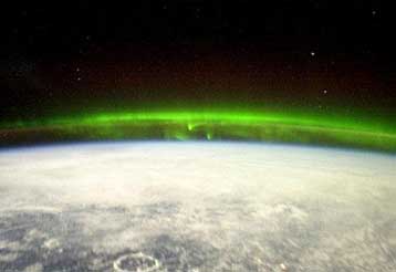 Αυξομειώσεις της ιονόσφαιρας καταγράφει στρατιωτικός δορυφόρος