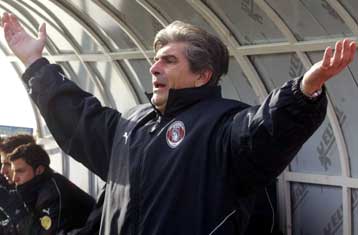 Τέλος ο Κωστίκος, ανέλαβε ο Παπαδόπουλος στην Καλαμαριά