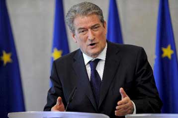 Ανοίγουν οι μυστικοί φάκελοι του καθεστώτος Χότζα