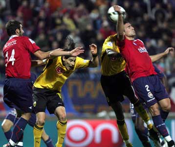 Η λιτότητα στέλνει την ΑΕΚ για «ψώνια» στην… Πλατεία