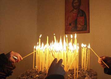 Τη Γέννηση του Θεανθρώπου γιορτάζουν οι Χριστιανοί