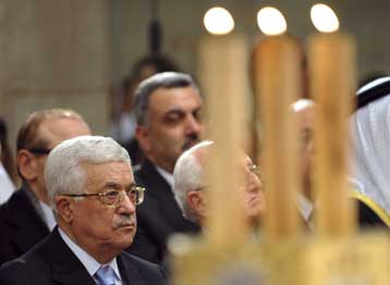 Χριστούγεννα προσδοκίας σε όλο τον πλανήτη με το βλέμμα στη Βηθλεέμ