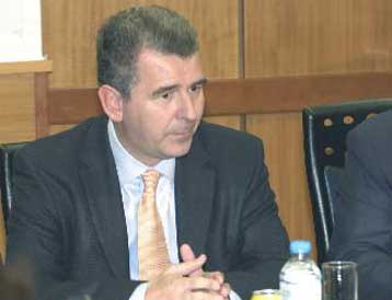 Αγνωστοι έκαψαν το αυτοκίνητο του υφυπουργού ΠΕΧΩΔΕ, Σταύρου Καλογιάννη