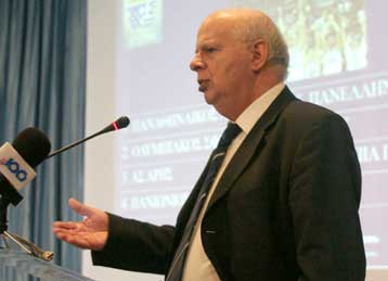 Εκτός συνόρων αναζητά τον νέο Ομοσπονδιακό τεχνικό η ΕΟΚ