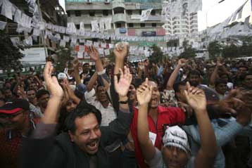 Αμφισβήτηση του εκλογικού αποτελέσματος στο Μπαγκλαντές από την πρώην πρωθυπουργό