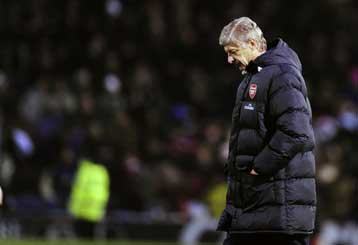 Στενή πολιορκία της Ρεάλ στον Αρσέν Βενγκέρ για 4η φορά