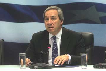 Ταχύτερη χρηματοδότηση των δημόσιων επενδύσεων προωθεί το οικονομικό επιτελείο