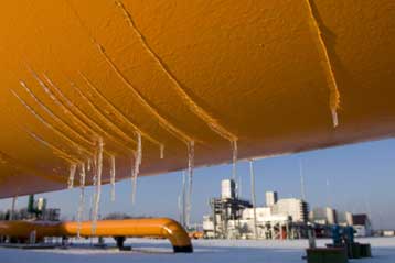 Καμία ανησυχία για τους καταναλωτές σχετικά με το φυσικό αέριο, διαβεβαιώνει η ΕΕ