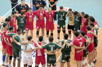 «Μονομαχία» των… αιωνίων στο βόλεϊ με φόντο την κορυφή