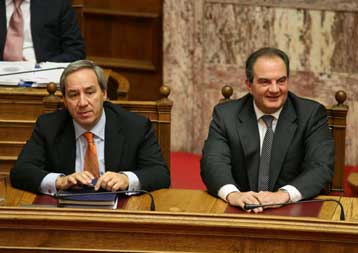 Στην οικονομία και την κοινωνική κρίση εστιάζει ο ξένος Τύπος για τον ανασχηματισμό