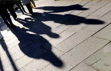 Τις 693.000 έφτασαν οι θέσεις εργασίας που «χάθηκαν» στον ιδιωτικό τομέα στις ΗΠΑ