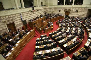 Η κυβέρνηση δεν δείχνει να έχει πρόθεση για αλλαγές, επανέλαβε η αντιπολίτευση