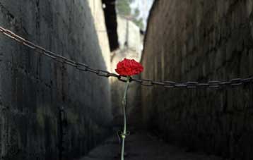 Μέρος της εκπαίδευσης των Γερμανών μαθητών η επίσκεψη σε στρατόπεδο συγκέντρωσης