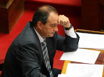 «Διευθυντήριο» για την οικονομία συνέστησε ο Κ.Καραμανλής