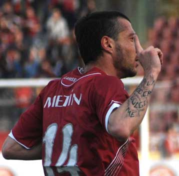 Έτοιμος να επιστρέψει στη Λάρισα ο Μετίν, αποχαιρέτησε ο Σολάνο