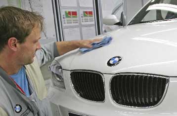 Πτώση πωλήσεων το 2008 για BMW και Renault