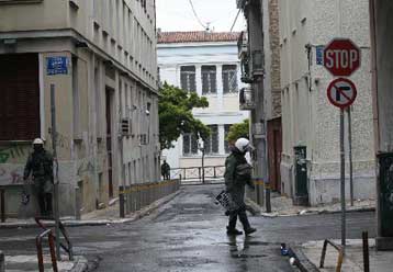 Φυλάκιση 15 μηνών με αναστολή σε κάτοικο των Εξαρχείων για παράνομη οπλοκατοχή