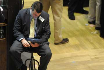 Σε αρνητικό κλίμα έκλεισαν την εβδομάδα οι αγορές σε Ευρώπη και ΗΠΑ