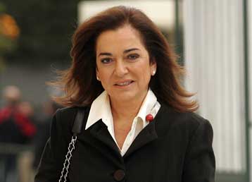 Παρακλάδια της 17Ν κυκλοφορούν ελεύθερα, δηλώνει η Ντ.Μπακογιάννη