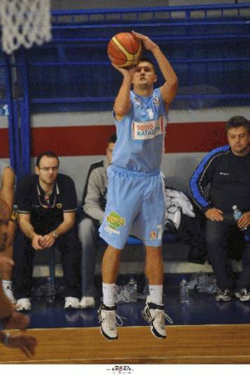 Ποδαρικό με κατοστάρα για τον Κολοσσό κόντρα στην Καβάλα