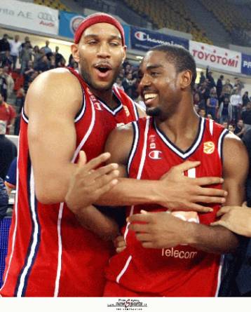 Η πίεση κέρδισε τη ζώνη και ο Πανιώνιος 70-64 την Ολύμπια Λάρισας