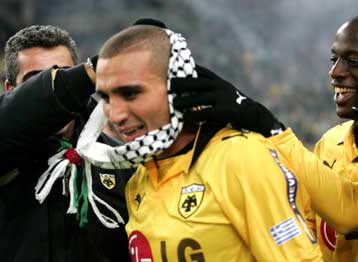 Με σκόρερ τον Τζιμπούρ, η ΑΕΚ άνοιξε «φτερά» κόντρα στον ΠΑΟΚ