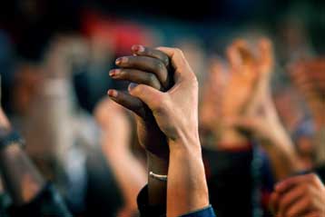 Οι περισσότεροι άνθρωποι «ανέχονται το ρατσισμό παρόλο που το αρνούνται»