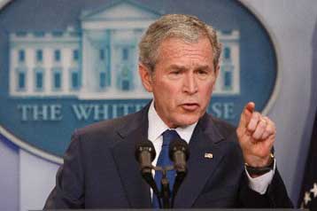 Η τρομοκρατία είναι η μεγαλύτερη απειλή για τις ΗΠΑ, λέει φεύγοντας ο Μπους