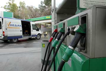 Αύξηση 2,60% σημείωσε η μέση τιμή της αμόλυβδης το πρώτο δεκαήμερο του 2009