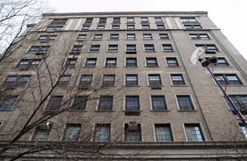 Ελεύθερος με εγγύηση θα παραμείνει ο Μπέρναρντ Μάντοφ