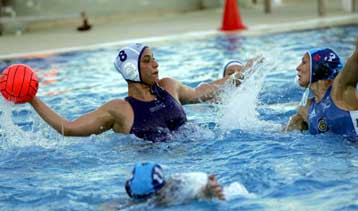 Ζέστη για Ολυμπιακό και κρύο για Εθνικό στο LEN Trophy