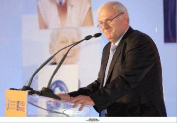 Αποσύρθηκε ο Χατζηαποστόλου, δύο οι υποψήφιοι για την προεδρία της ΕΠΟ