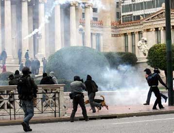 Προφυλακιστέος ένας 18χρονος για επεισόδια μετά το πανεκπαιδευτικό συλλαλητήριο