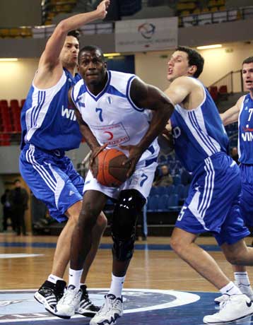 Στους «16» Μαρούσι και Πανελλήνιος, αποκλεισμός για τον Αρη